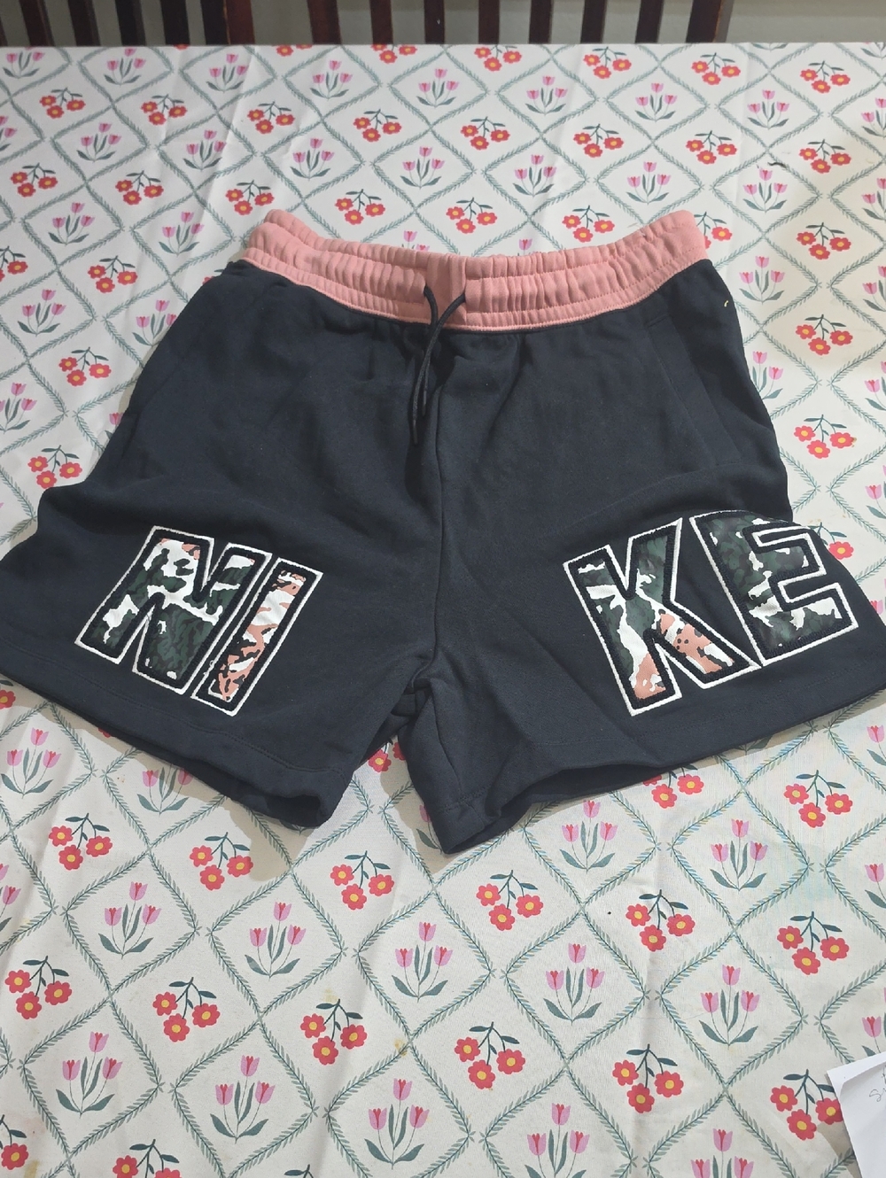 Woman Black Shorts with Pink Waistband - Casual Bottoms